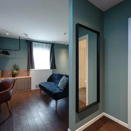 Camera Hotel Szálloda 4*