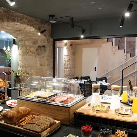 Camera Hotel Hotel 4*