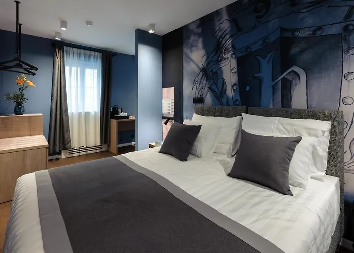 Camera Hotel 酒店 4*