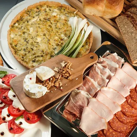 Camera Hotel 4* سبليت