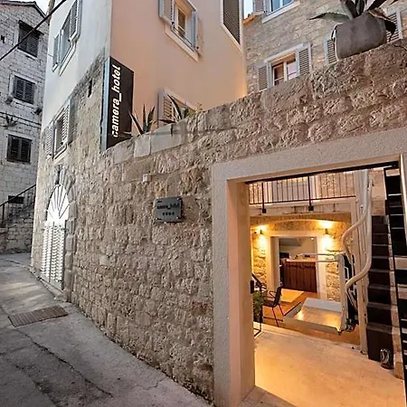 Camera Hotel 4* Split