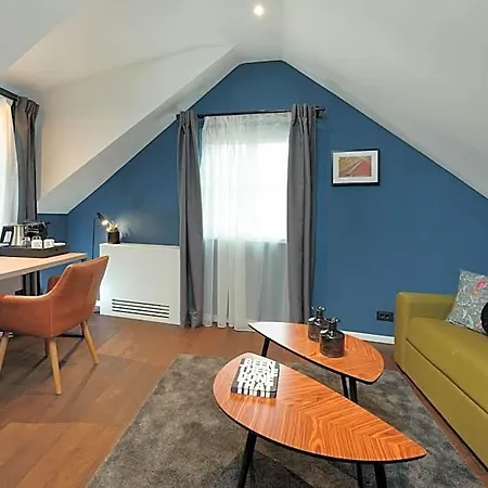 Camera Hotel 4* Split