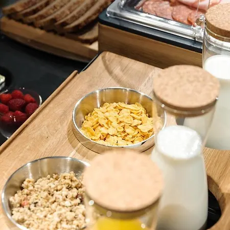 Camera Hotel 4* Split