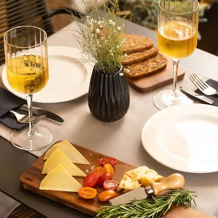 Camera Hotel 4* Split