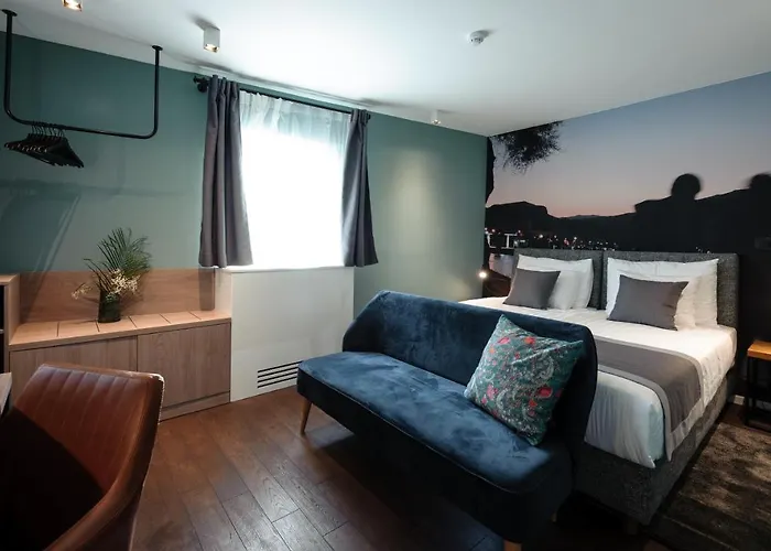 Camera Hotel 4*
